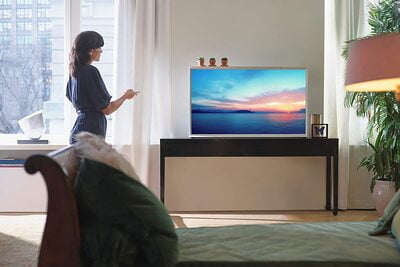 Samsung 138 cm (55 inch) QA55LS01TAKXXL 4K Ultra HD Smart QLED TV