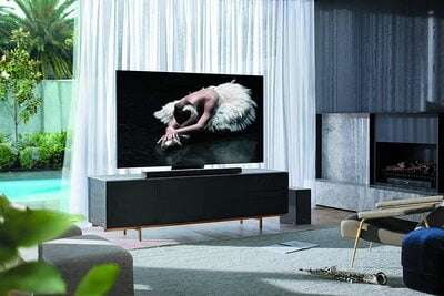 Samsung QN82Q800TAFXZA 208.28 cm (82 inch) 8K Ultra HD Smart TV