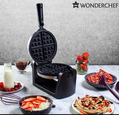 Wonderchef 910-Watt Belgian Waffle Maker