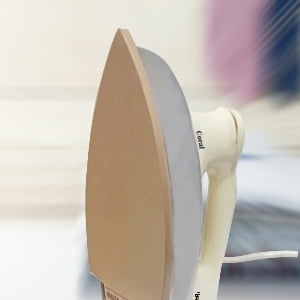 Inalsa Coral 1000-Watt Electric Iron (SS/Opal White) Inalsa Coral 1000-Watt Electric Iron (SS/Opal White)