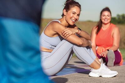 Fitbit Versa 3 Health & Fitness Smartwatch with GPS Fitbit Versa 3 Health & Fitness Smartwatch with GPS